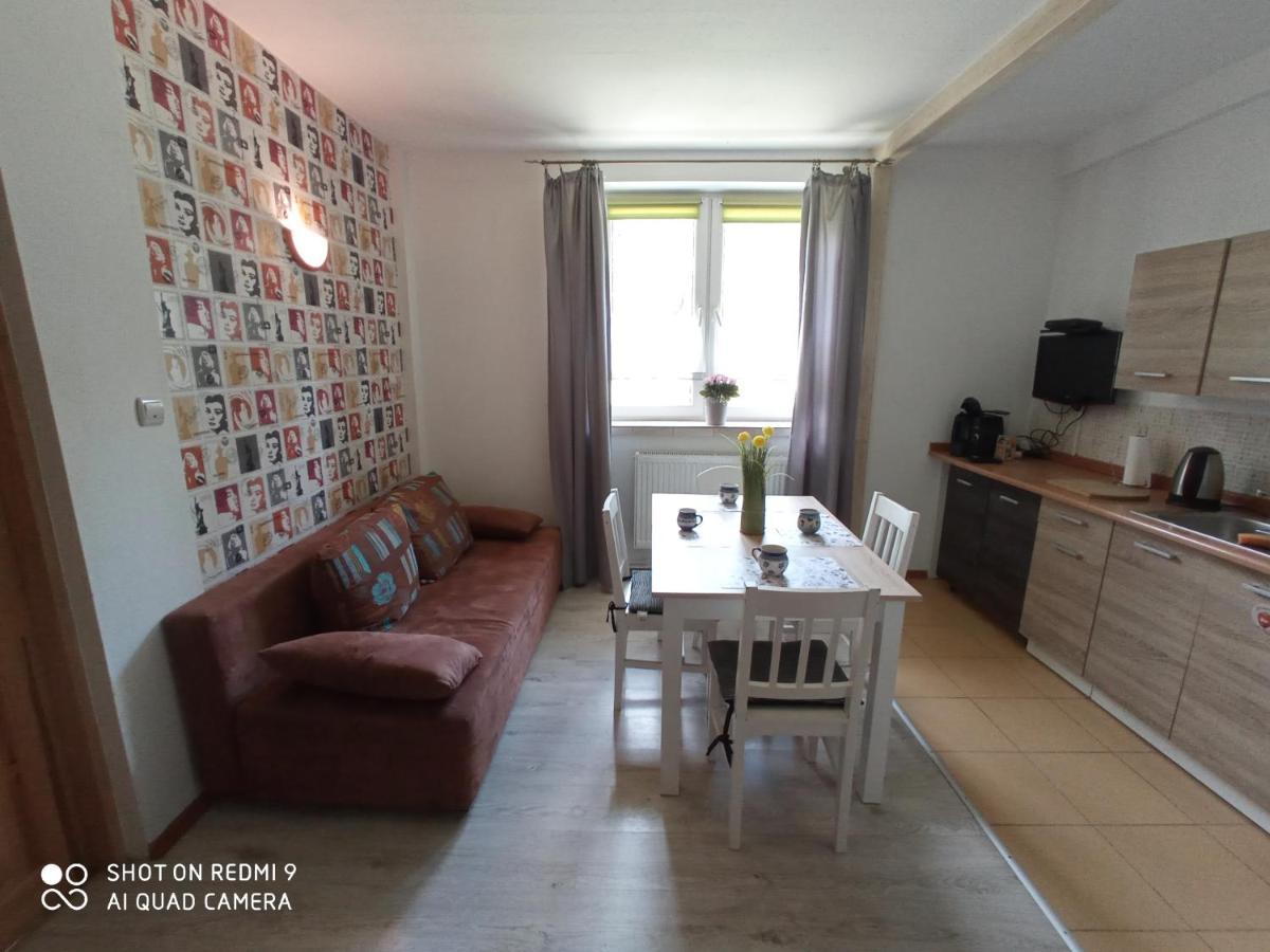 Domek I Apartamenty Stokrotka Krynica Zdroj Bagian luar foto